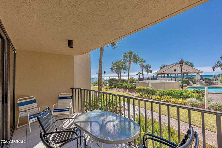 6505 Thomas Dr #110 Panama City Beach FL 32408 738576 Summerhouse Condo. condo for sale Highly sought after ground floor unit in an awesome location. Pull right up to the front door to... Photo 1
