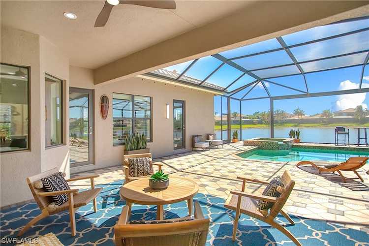3910 Glacier Ct Naples, FL 34119