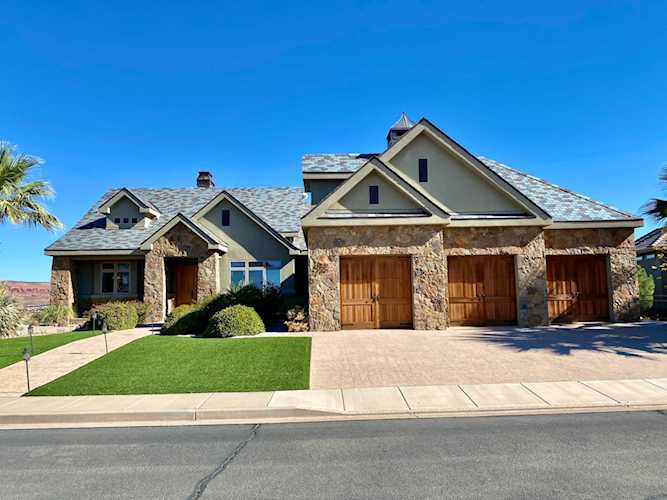 42 N Lions Head CIR Washington, UT 84780