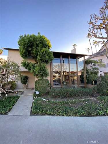 5586 Naples Canal Long Beach, CA 90803 | MLS PW22243443 Photo 1