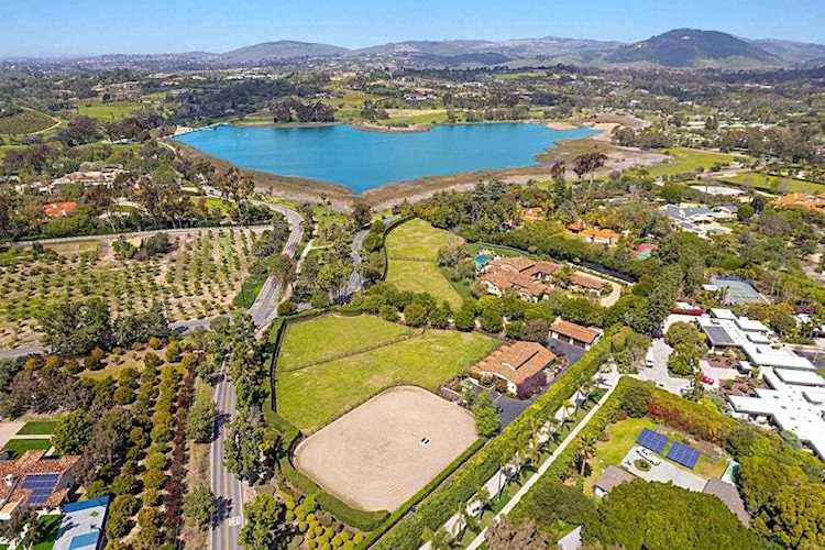 6473 Lago Lindo Rancho Santa Fe, CA 92067