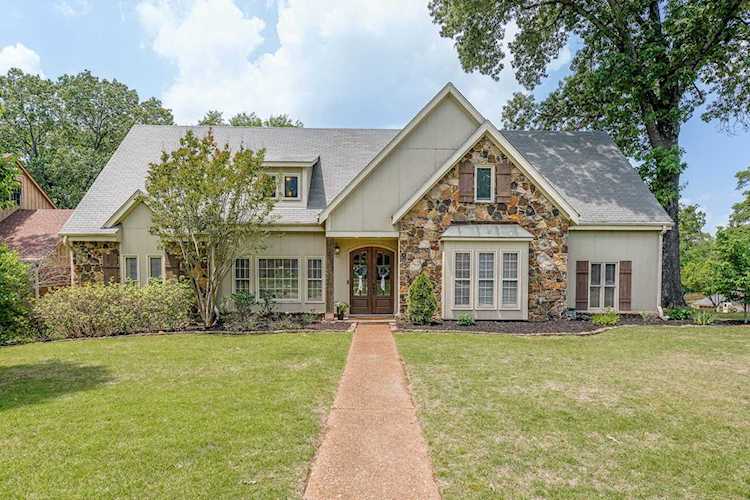 2561 Meadow Run Dr Germantown, TN 38138 | MLS 10147758 Photo 1