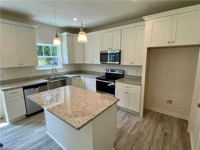 1510 A Briarfield Rd Hampton, VA 23666