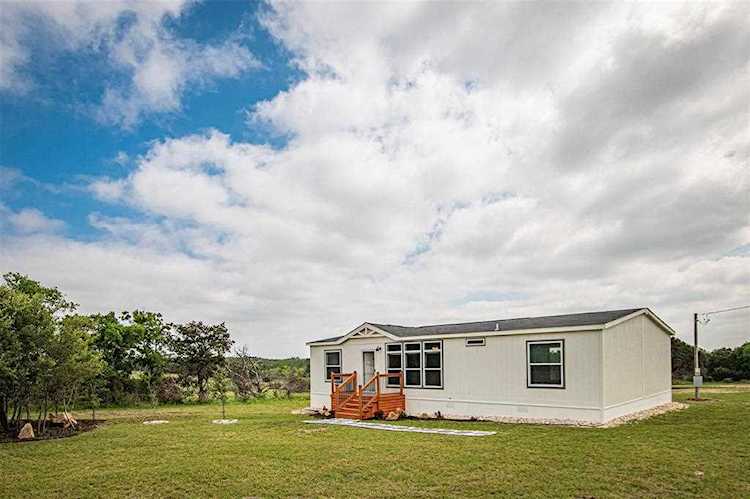 211 Misty Woods DR Bertram, TX 78605