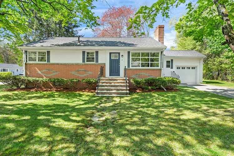 Wilmington, 2 Dell Dr, MA, home for sale, MLS#:73110202 Photo 1