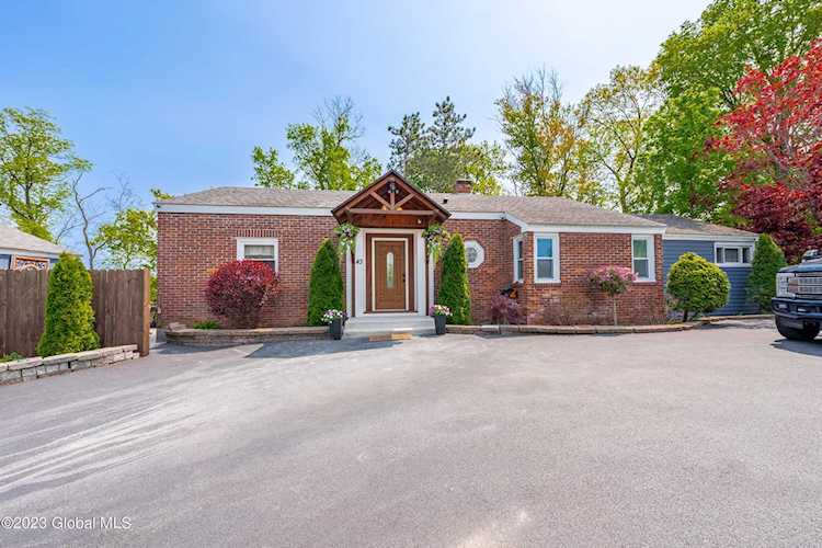 43 Mill Rd Latham, NY 12110