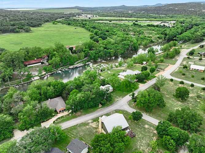 2062 Edgewater FLS Canyon Lake, TX 78133