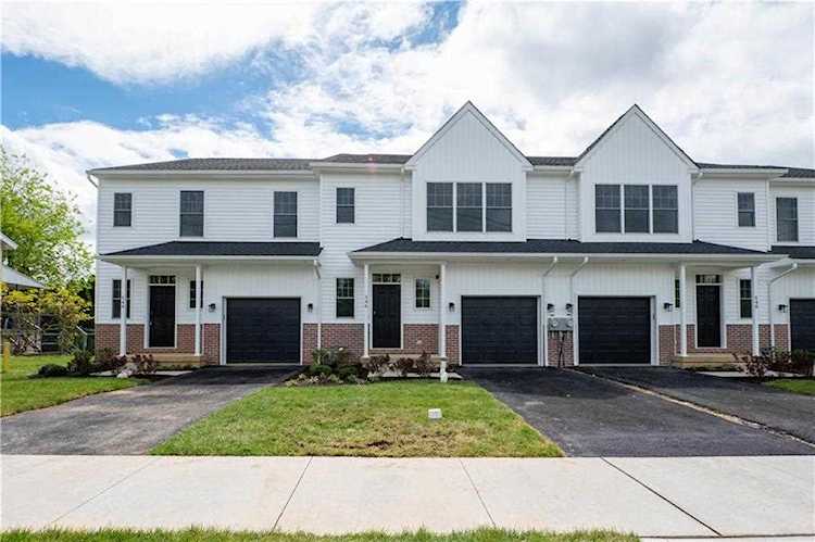 546 North St Emmaus, PA 18049