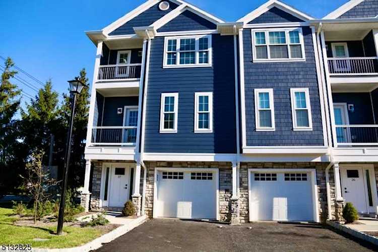 26 Deans Ct Fairfield Twp., NJ 07102 | MLS 3843152 Photo 1