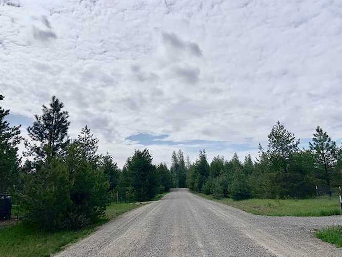 1825 W Maverick Ln Deer Park, WA 99006