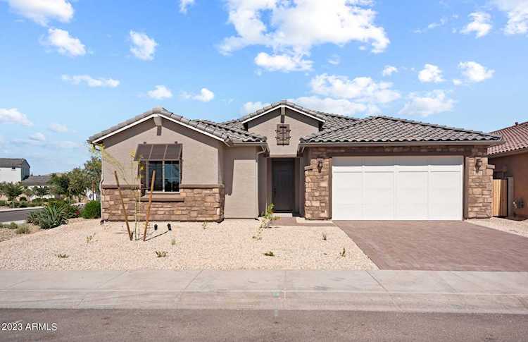 5881 N 86th Lane Glendale, AZ 85305 | MLS 6555296 Photo 1