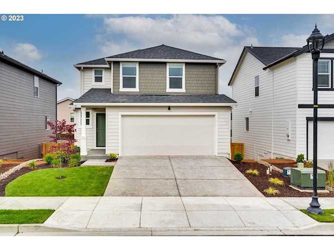 1314 W Larsen DR La Center, WA 98629