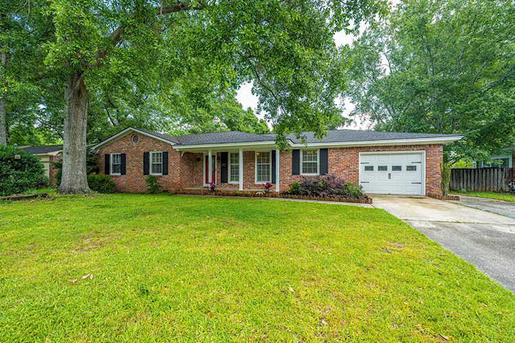 5914 Willard Dr Hanahan, SC 29410