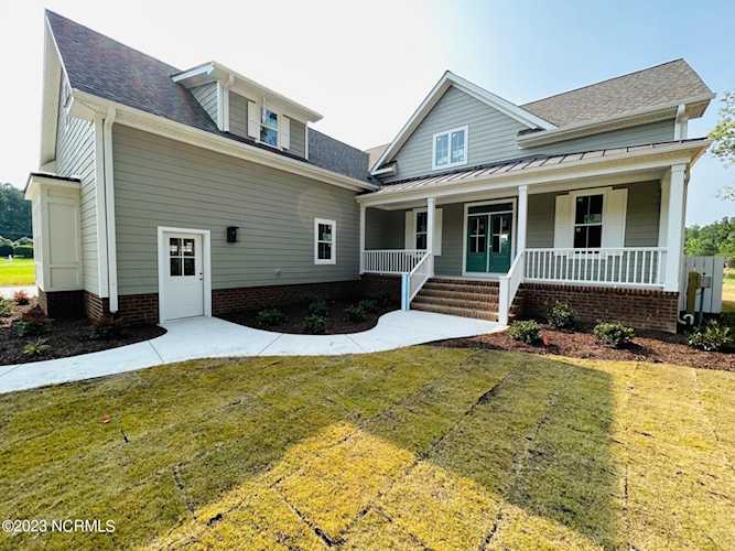 138 Lakeside Drive Hertford, NC 27944