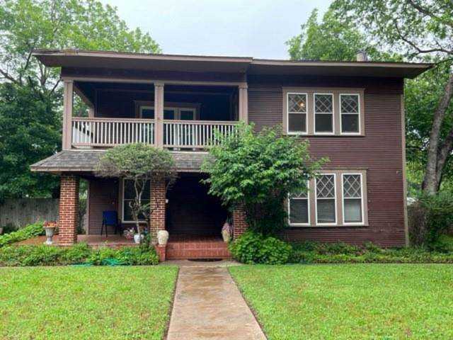 422 S Dooley Street Grapevine, TX 76051
