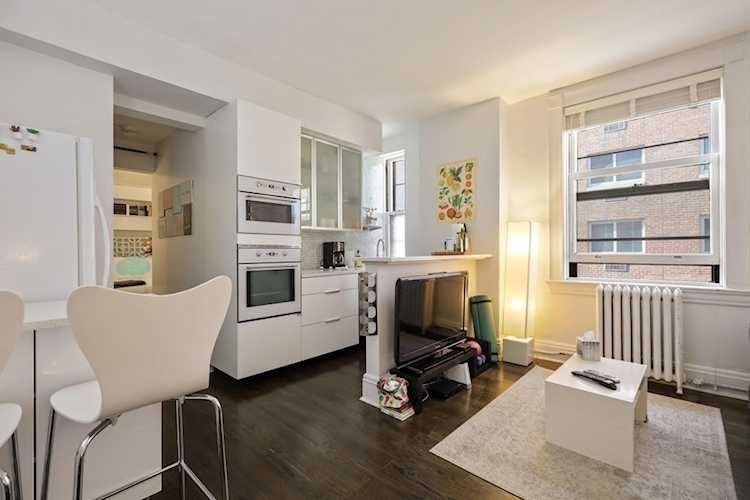 21 Beacon St #9M Boston, MA 02108