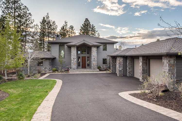 61451 Blurton Ct Bend, OR 97702