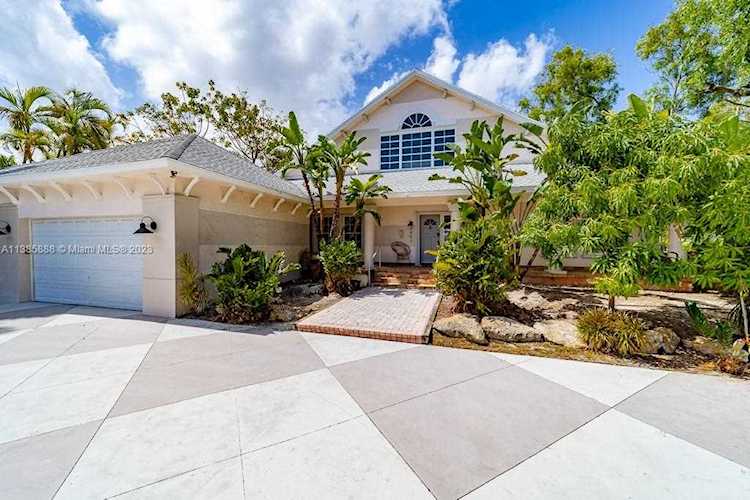 3451 NE 164th St North Miami Beach, FL 33160