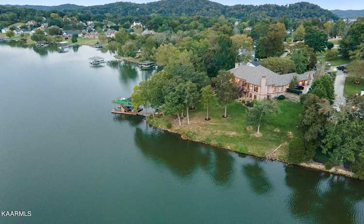 246 High Pointe Village Way Kingston, TN 37763