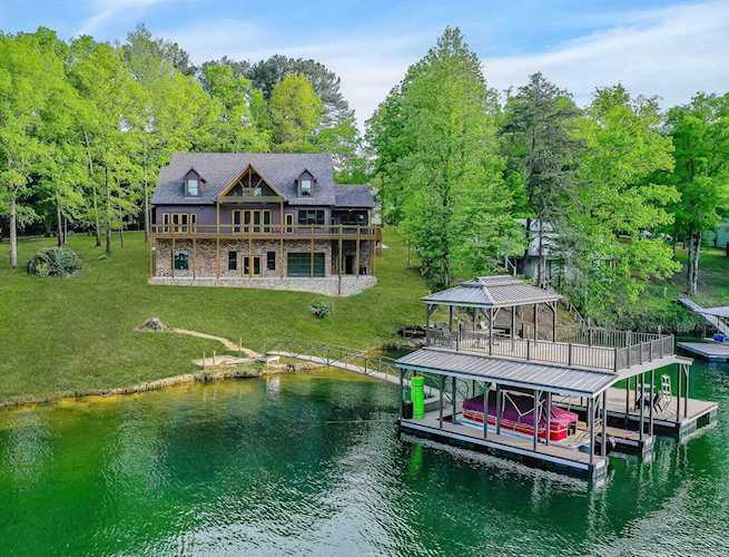 93 Lakeview Dr Jasper, AL 35503
