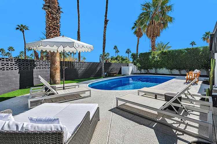 2185 Jacques Dr Palm Springs, CA 92262