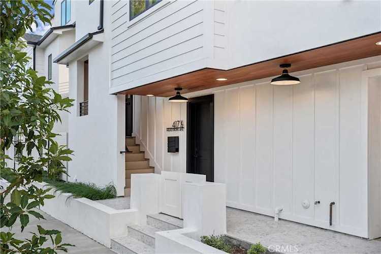 417 1/2 Heliotrope Ave Corona Del Mar, CA 92625