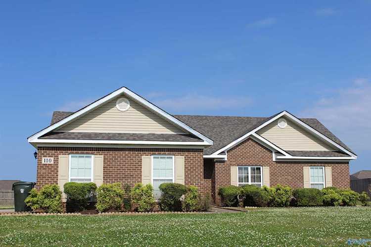110 Chapel Creek Drive Hazel Green, AL 35750