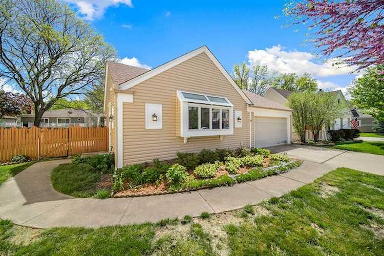 6631 Fernwood Dr, Lisle, IL 60532 - Green Trails - Mike Long with @properties Naperville, IL Photo 1