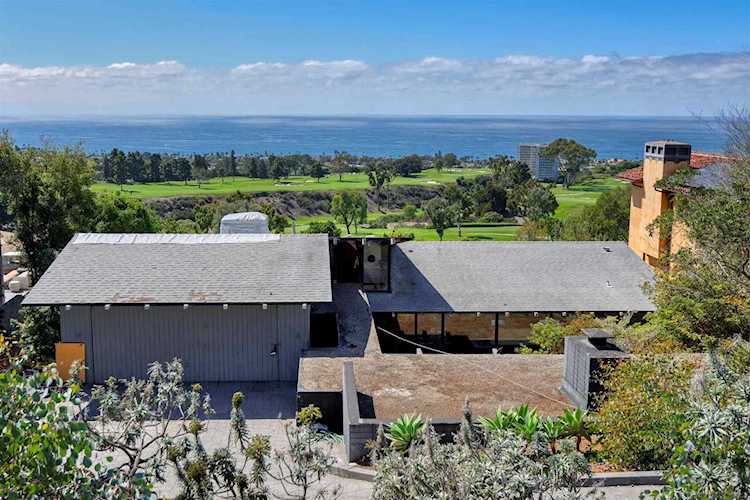 6944 Country Club La Jolla, CA 92037