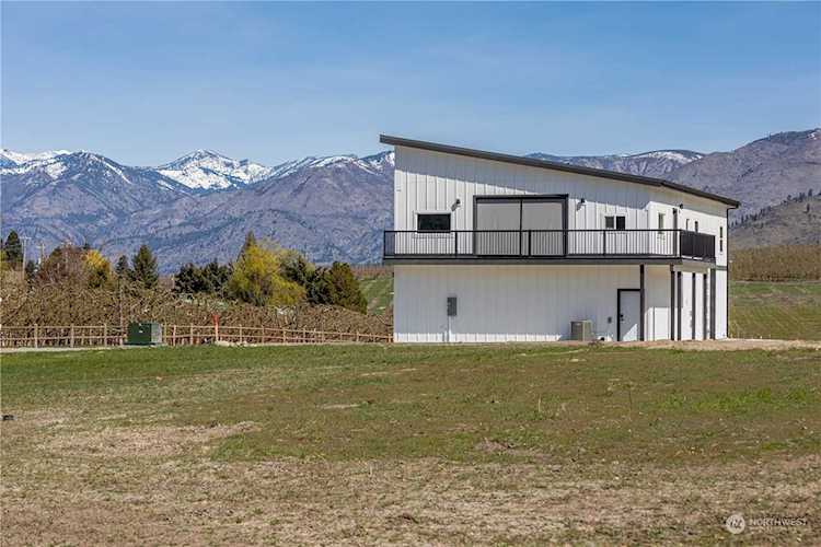 105 Perry Wright Ln Manson, WA 98831
