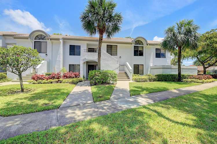 7563 Glendevon Lane #1307 Delray Beach, FL 33446
