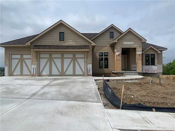 2531 NW Riverview Dr Riverside, MO 64150 | MLS 2346091 Photo 1