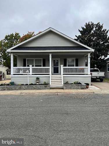 14513 Swissair Pl Chantilly, VA 20151 | MLS VAFX2100882 Photo 1