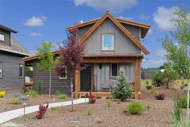 15 Haflinger Cottage Way Eureka, MT 59917