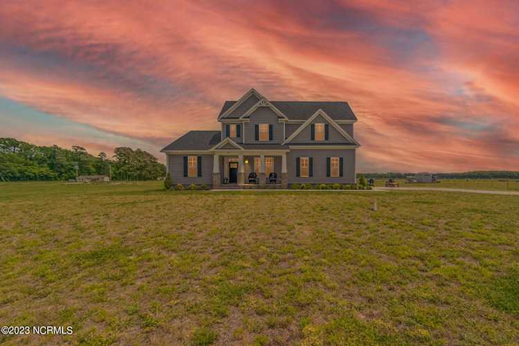 101 Reeds Road Knott's Island, NC 27950