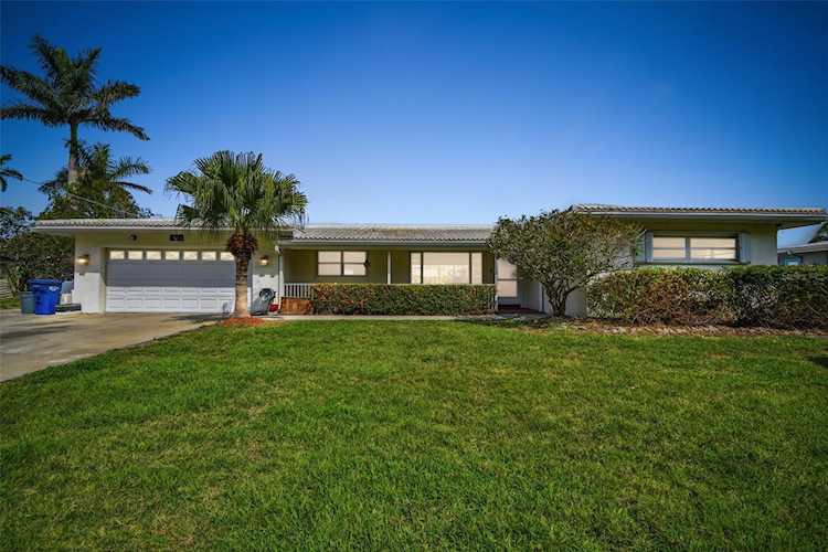 5311 Palmetto Point Dr Palmetto, FL 34221