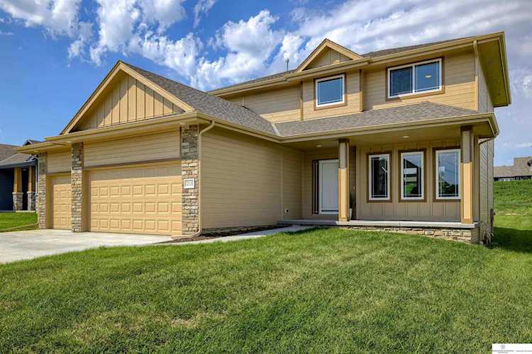 12110 Quail Dr Bellevue, NE 68123
