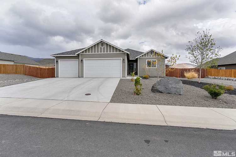 130 Cambridge Dr Dayton, NV 89403
