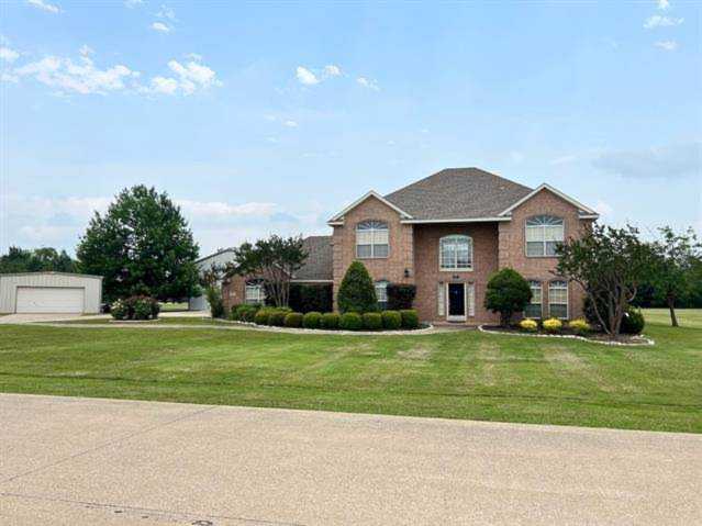 1830 Northfork Lane Lucas, TX 75002