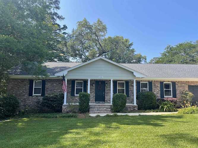 1015 Mimosa Dr Tallahassee, FL 32312 in Gardenia Gardends Photo 1