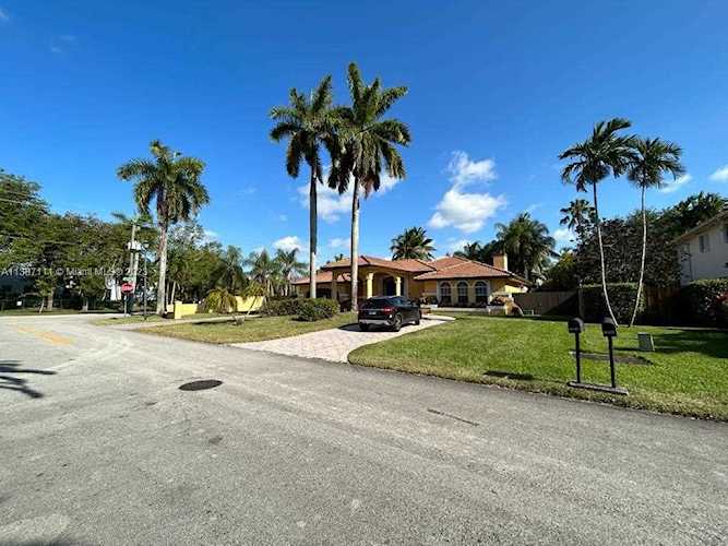 12510 SW 72nd Ter Miami, FL 33183