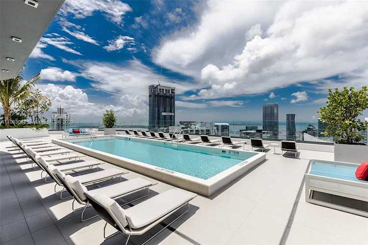 45 SW 9th St #2207 Miami, FL 33130