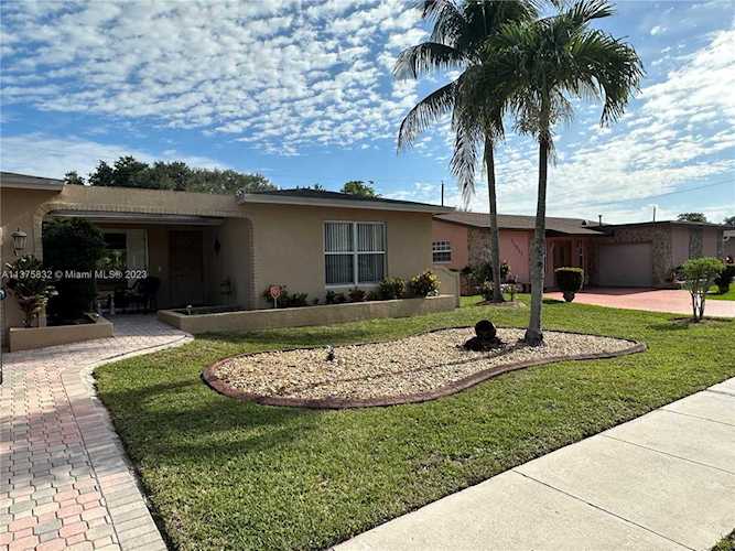 Address Withheld Sunrise, FL 33323