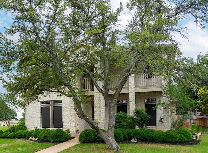 101 Plum CV Lakeway, TX 78734