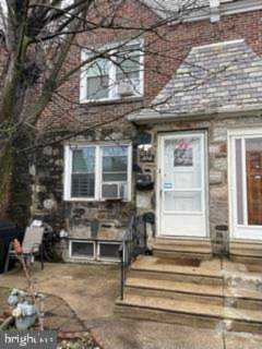 104 Ashton Rd Upper Darby, PA 19082