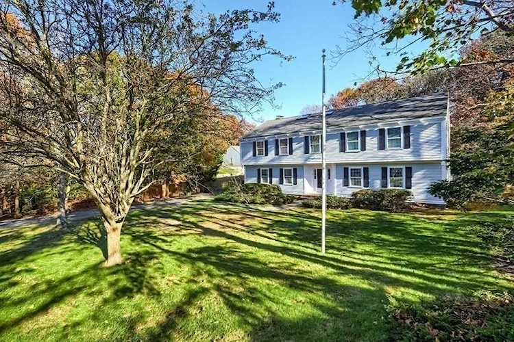 11 Winding Way Plymouth, MA 02360
