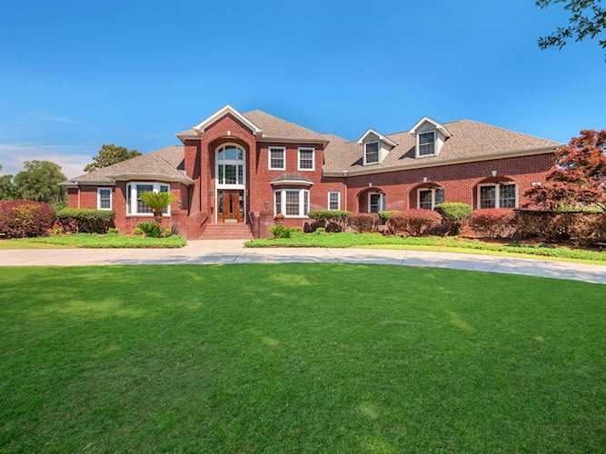 10026 Surrey Farms Ln Tallahassee, FL 32309