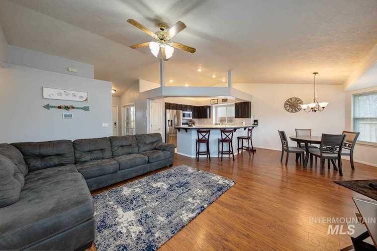 Build Idaho- Prepare to be Moved! Idaho's Ultimate Home Search Photo 1