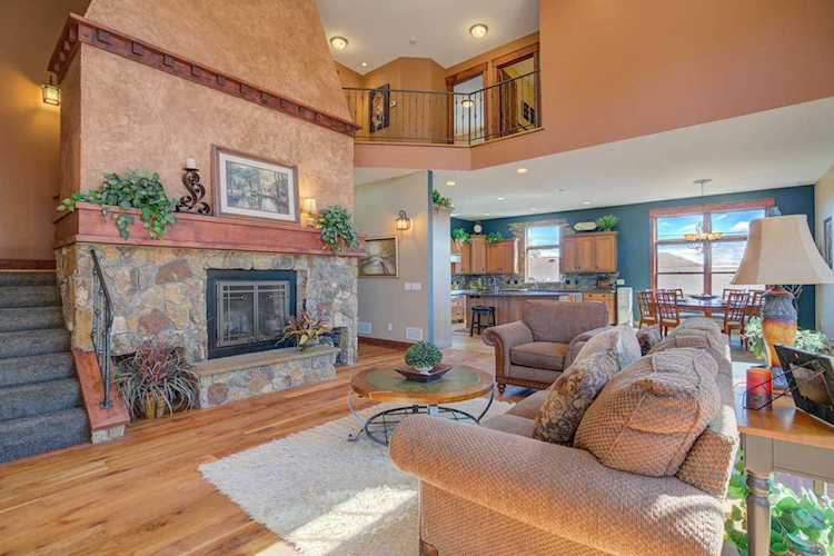 1588 Rome Avenue Saint Paul, MN 55116