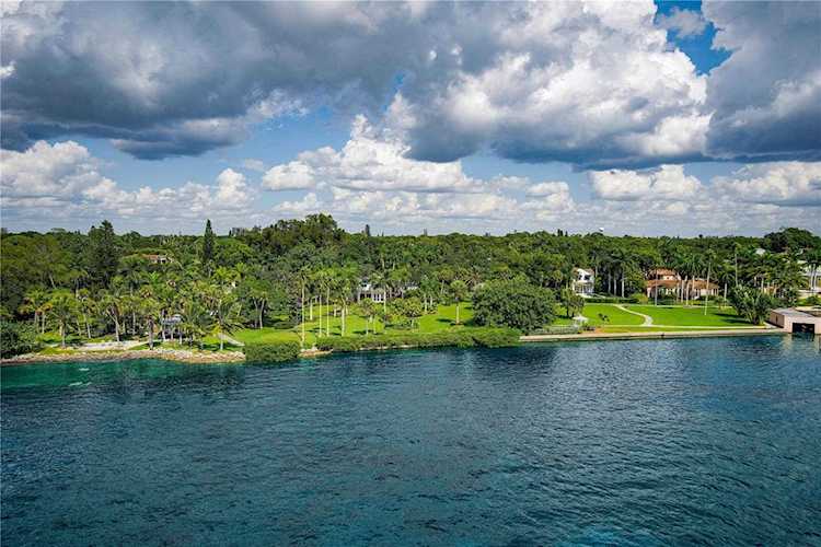 4645 Ainsley PLACE Sarasota, FL 34234